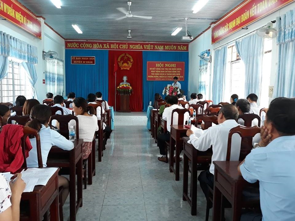 Huyện M'Drắk thu ngân sách vượt kế hoạch giao